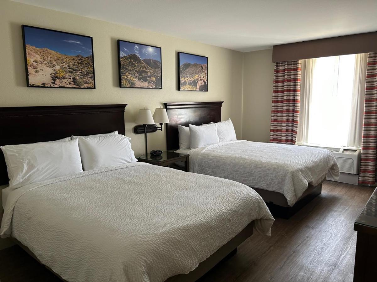 Holiday Inn & Suites - Barstow, An Ihg Hotel Extérieur photo